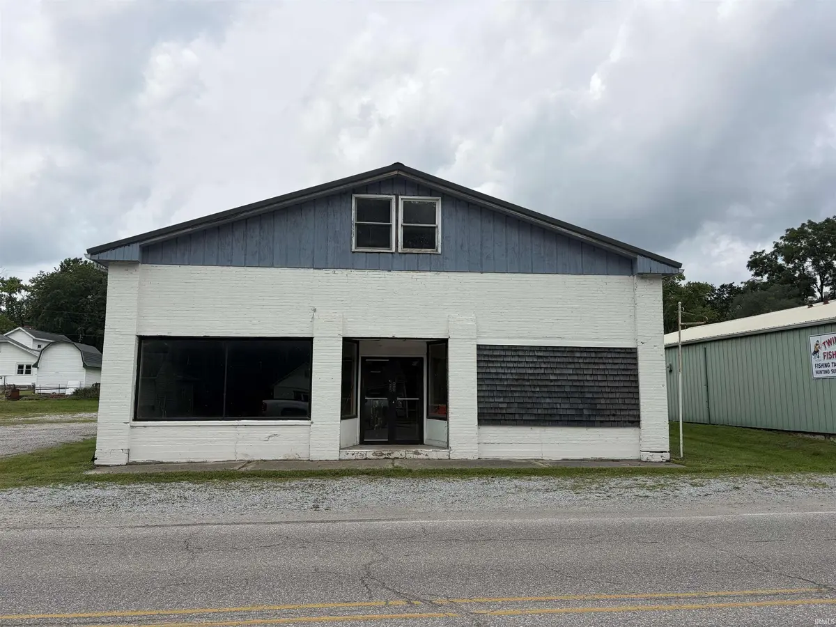 1878 N Francis ST, Monticello, IN 47960