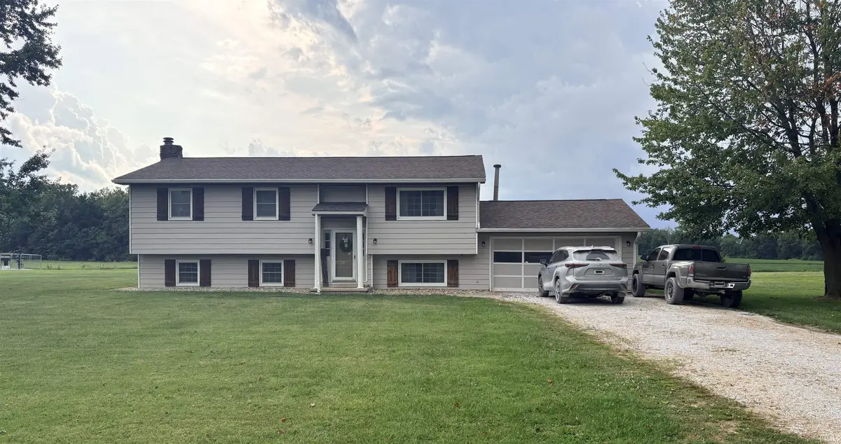 8503 N 1100 W ***, Jasonville, IN 47438