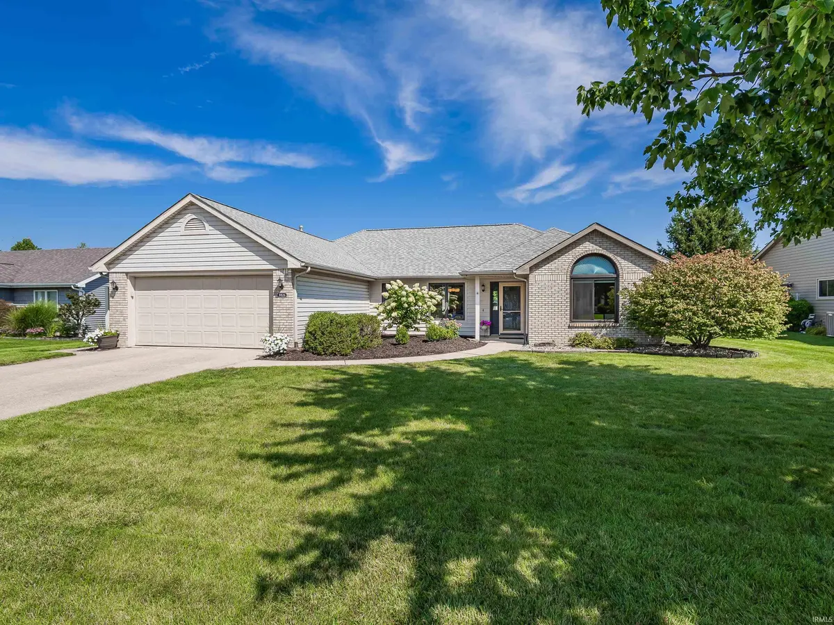 9826 White Hill CT, Fort Wayne, IN 46804