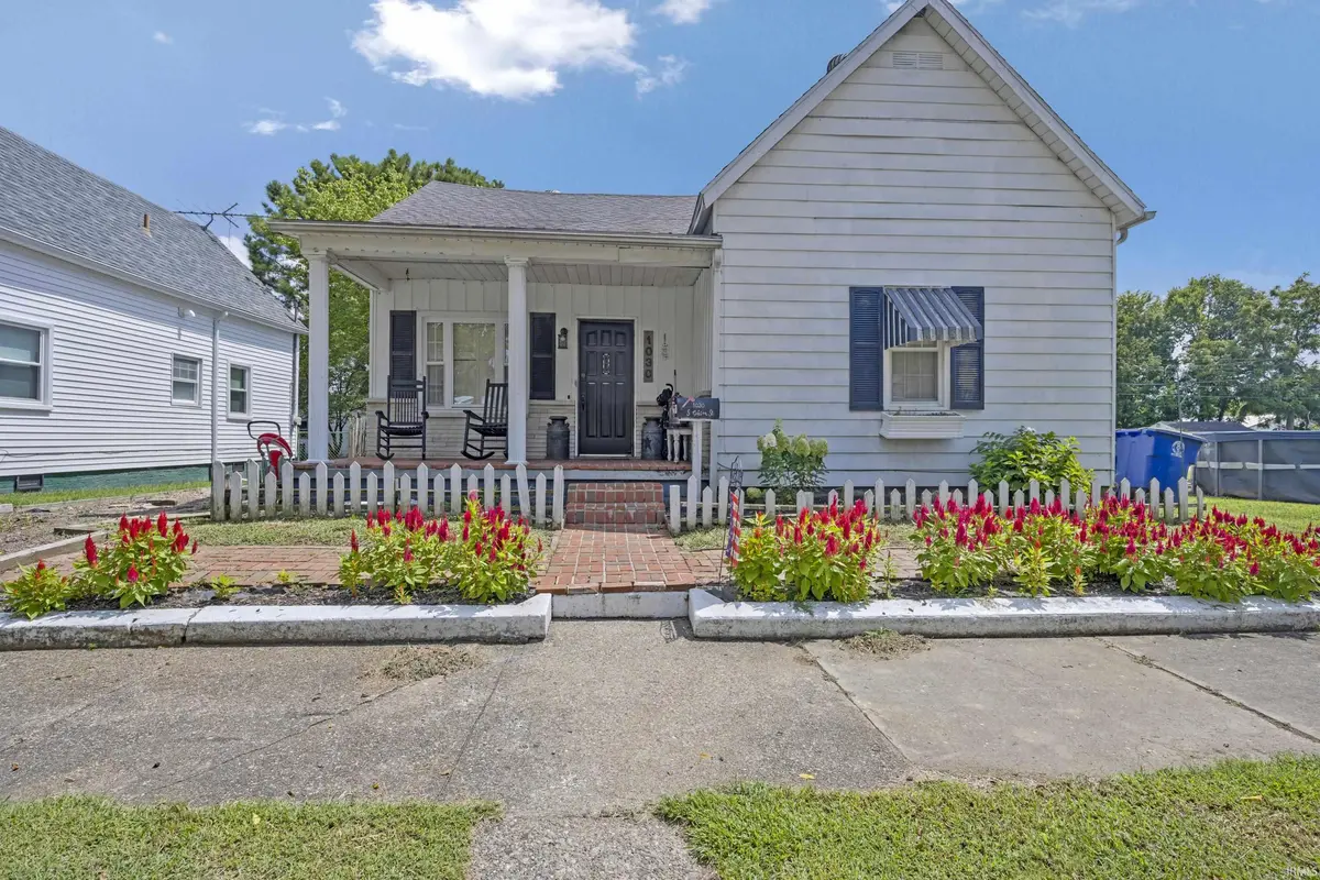 1030 S Gibson ST, Princeton, IN 47670