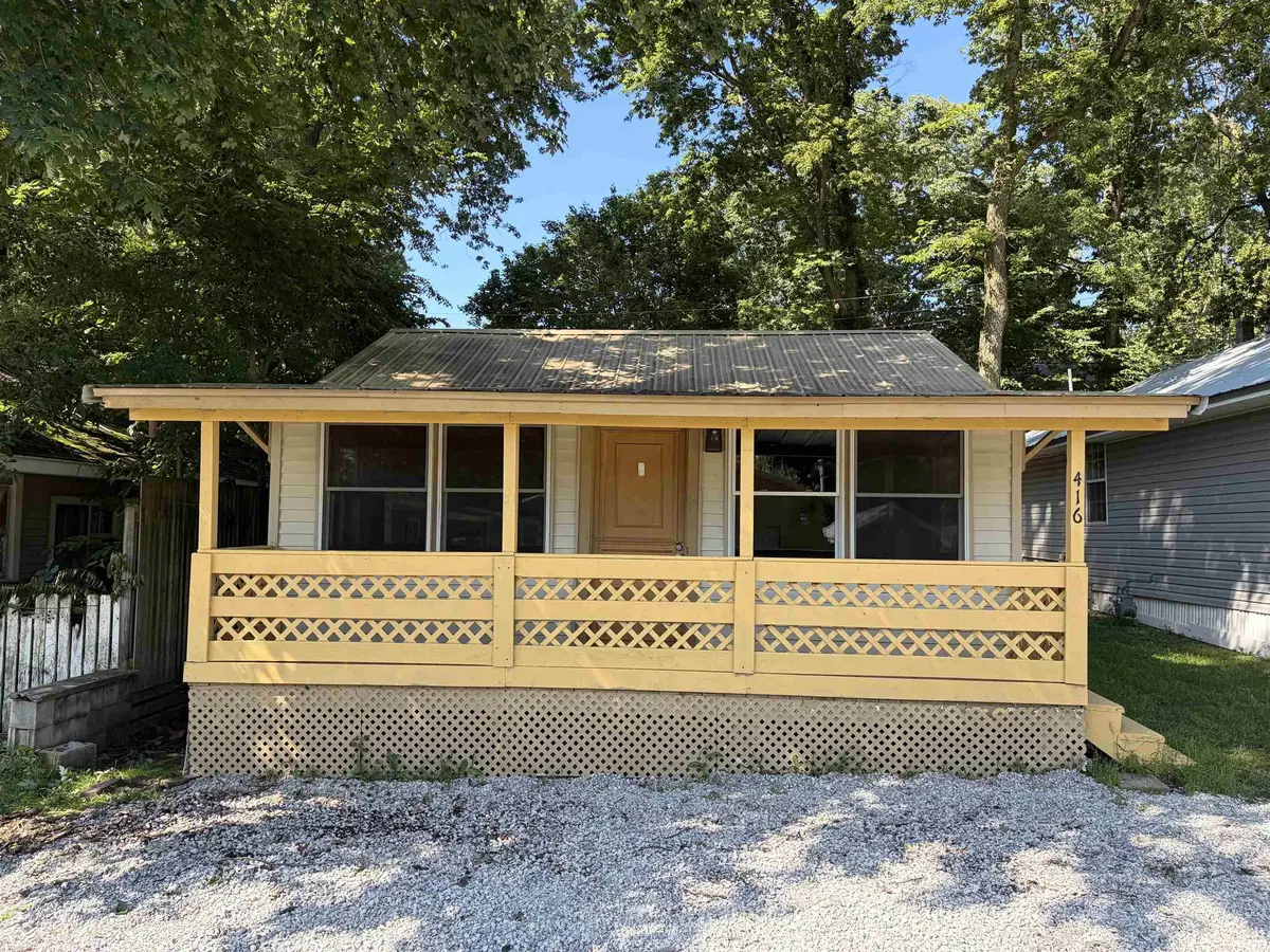 416 W Coy AVE, Silver Lake, IN 46982