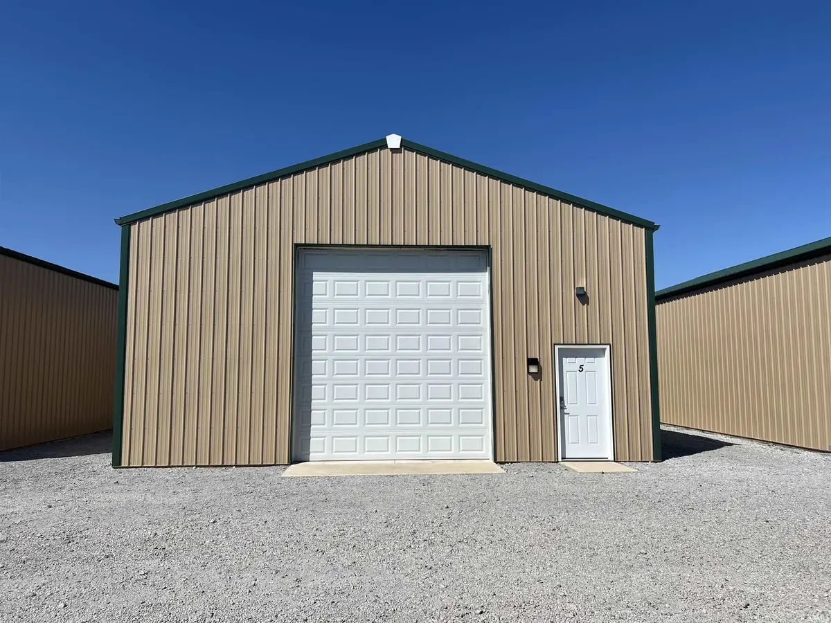 7900 N 450 W Unit 5 ***, Fremont, IN 46737