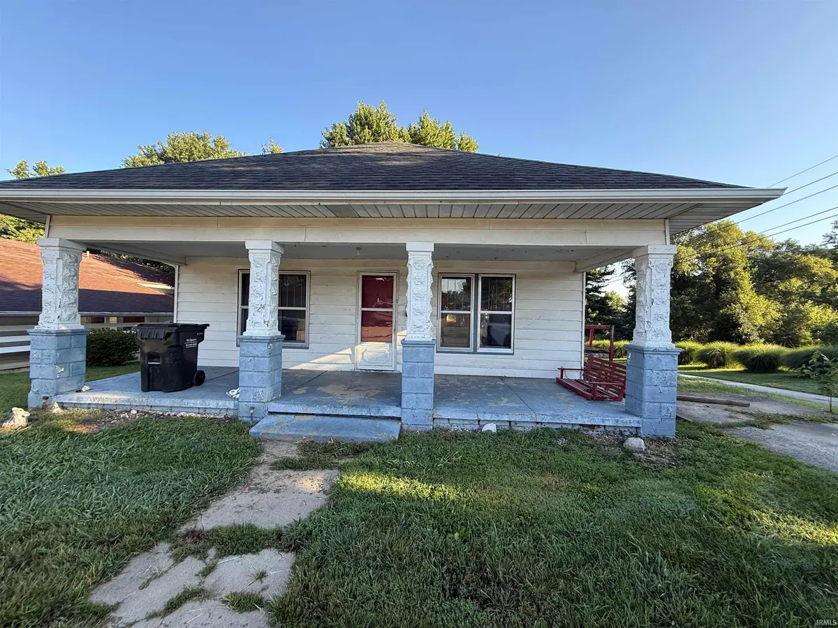 1414 E Poplar ST, Petersburg, IN 47567