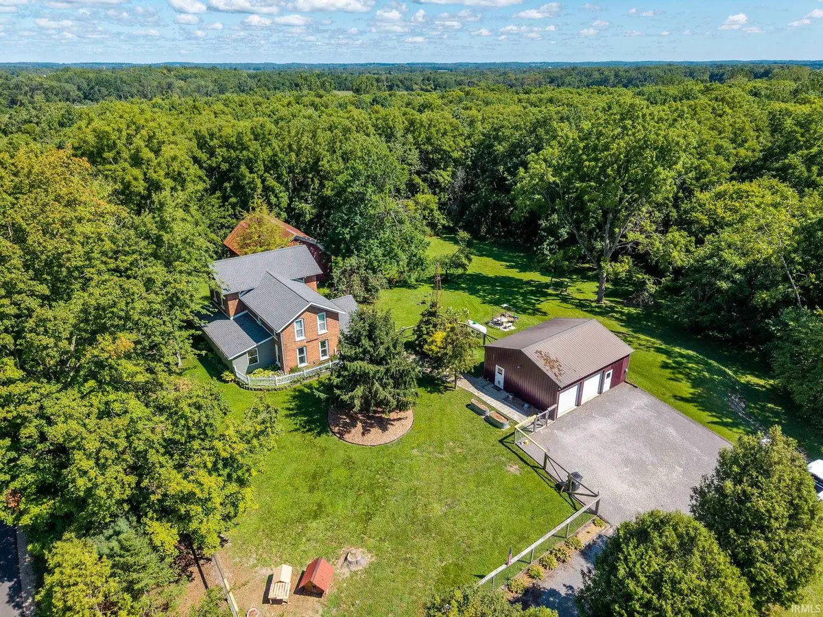 7375 S 1100 E RD, Wolcottville, IN 46795