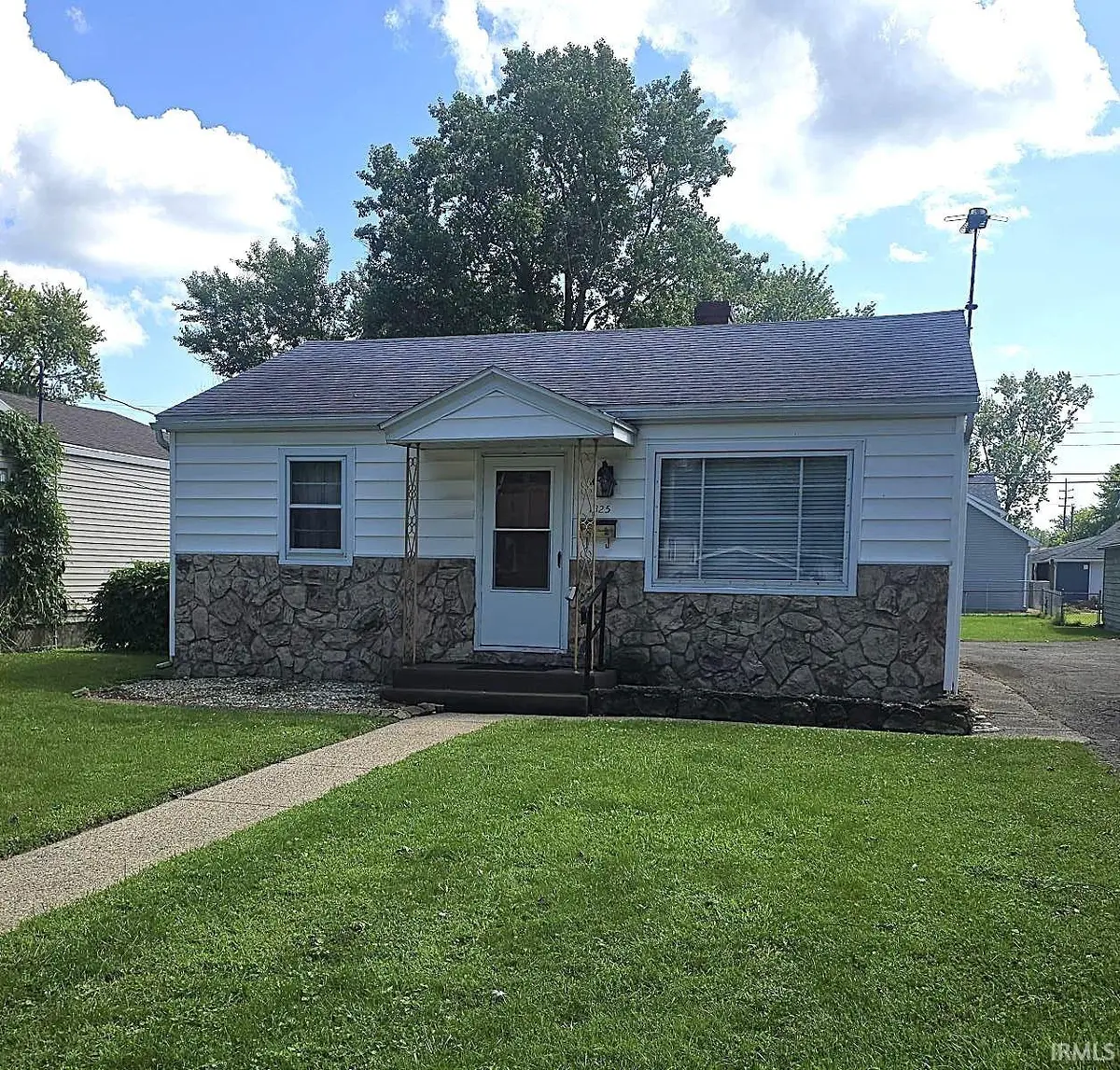 1325 W Jackson ST, Kokomo, IN 46901