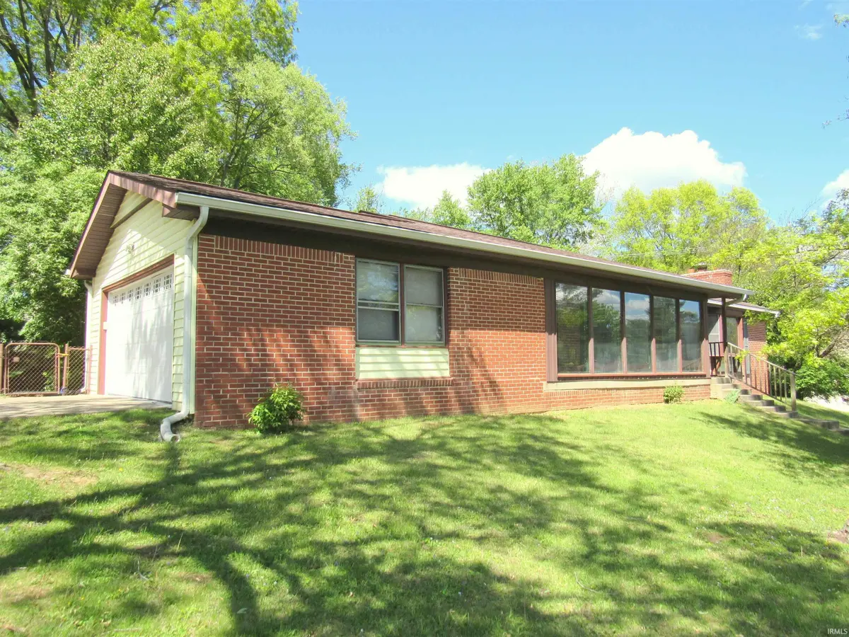 4401 E Cambridge CT, Bloomington, IN 47408