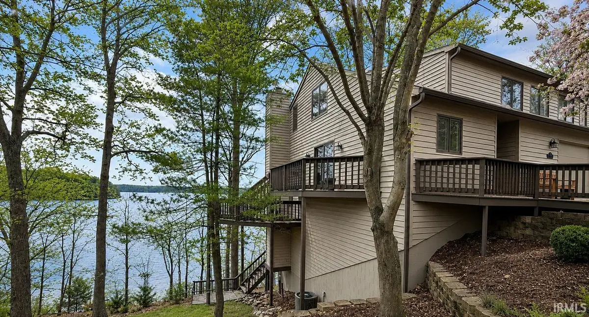 2072 E Waters Edge DR #15, Bloomington, IN 47401