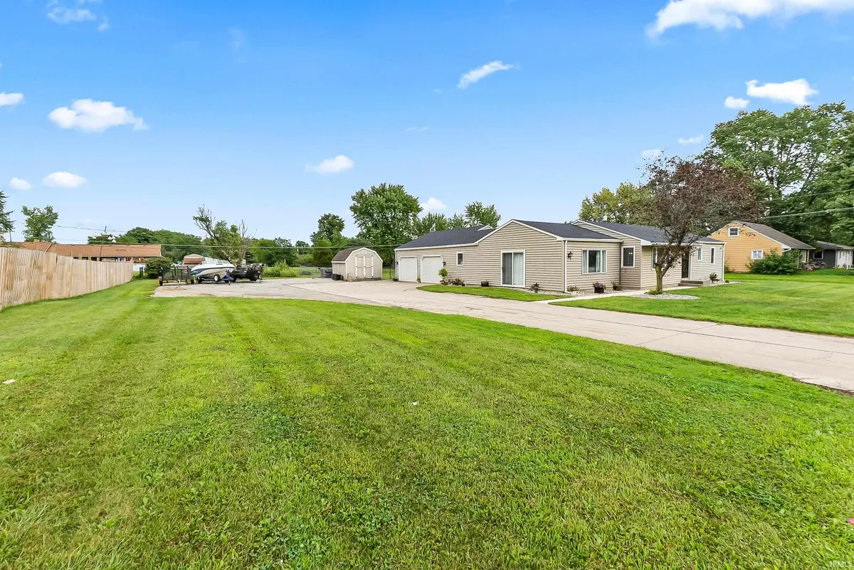 7717 Hosler RD, Leo, IN 46765