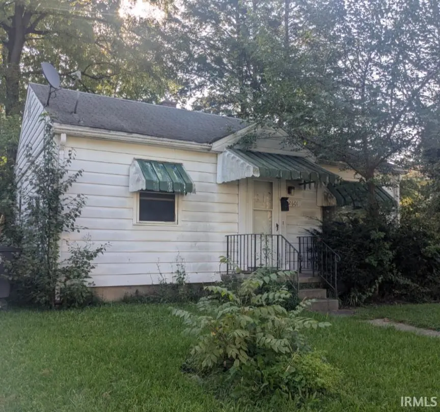 2601 S Wayne AVE, Fort Wayne, IN 46807-1233