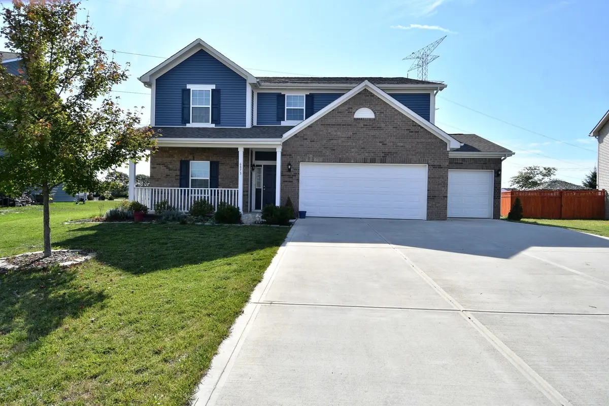 6873 W Cedarwood CIR, Mccordsville, IN 46055