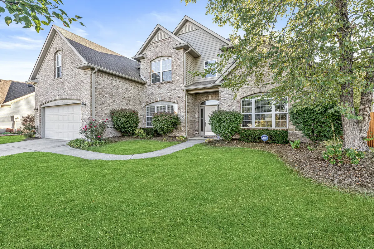 1487 Cherry Blossom CT, Greenwood, IN 46143