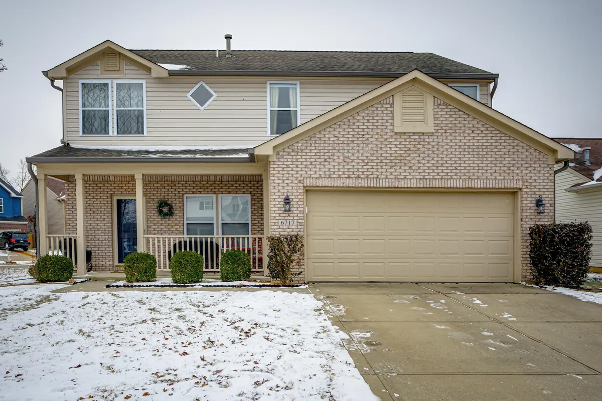 6717 Southern Cross DR, Indianapolis, IN 46237