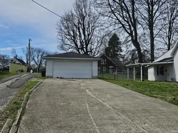 1107 State ST, Washington, IN 47501