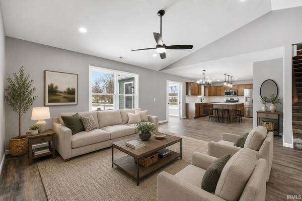 818 Gullet AVE, Garrett, IN 46738