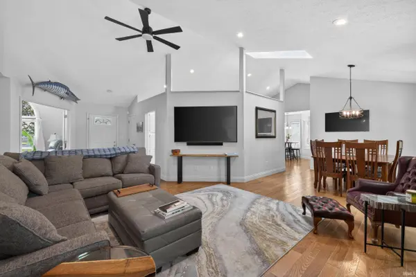 5118 N Echo BND, Bloomington, IN 47404