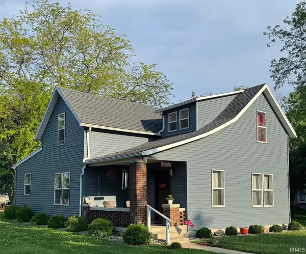 210 Johnson ST, Otterbein, IN 47970