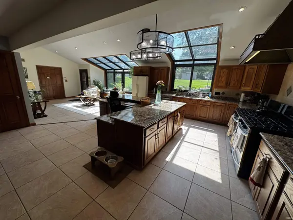66110 Oak RD, Lakeville, IN 46536-9467