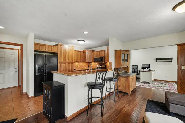 1479 Golf View DR, Nappanee, IN 46550-2826