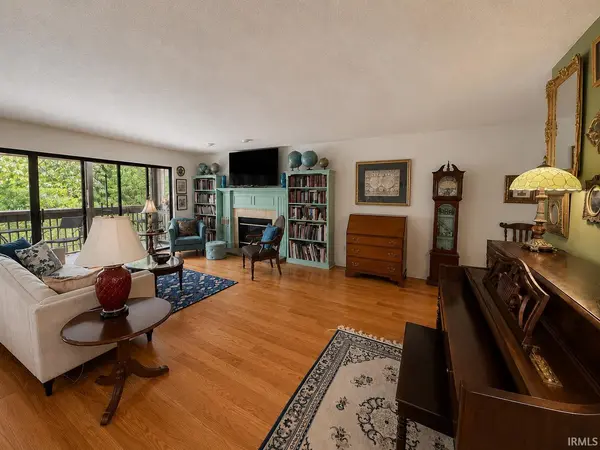 9525 S Pointe LaSalles DR #86, Bloomington, IN 47401