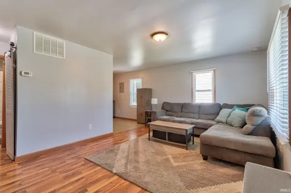 2017 Shelby AVE, Evansville, IN 47714-4847