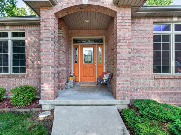 11015 La Cabreah LN, Fort Wayne, IN 46845