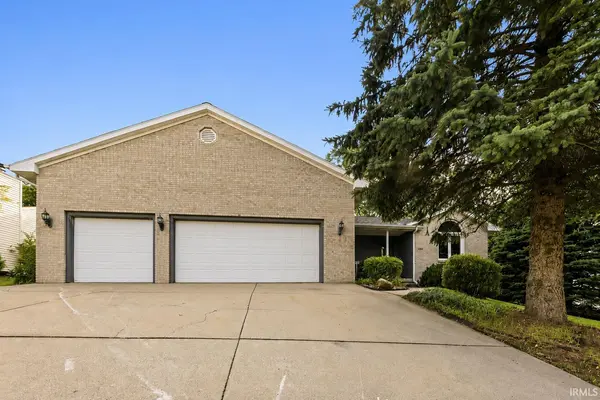 1904 Hunters Ridge DR, Huntington, IN 46750-9089