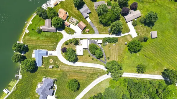 213 Willow CT, Kendallville, IN 46755-2631
