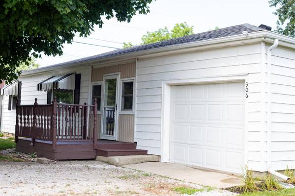 306 N Holland ST, Muncie, IN 47303