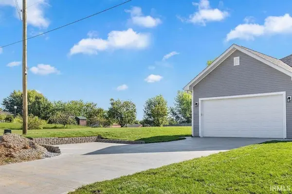 4810 N Thomas RD, Bloomington, IN 47404