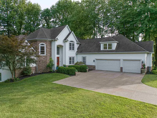 8605 Clovely CT, Newburgh, IN 47630