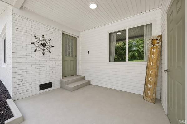 11225 Sharon DR, Evansville, IN 47712
