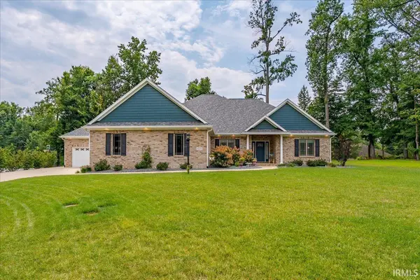 6213 Pembrooke DR, Newburgh, IN 47630