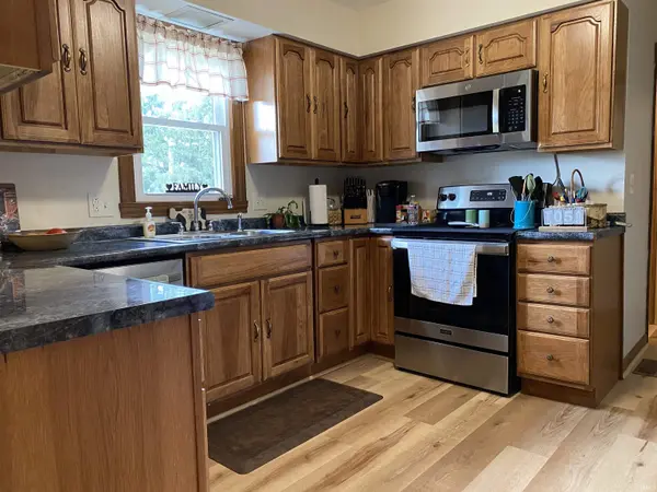 102 CANDY LN, Sharpsville, IN 46068