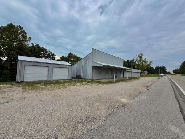 4026 US 50 W HWY, Mitchell, IN 47446