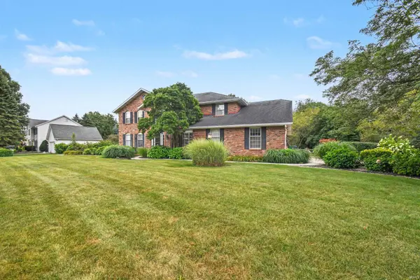 15766 Hunting Ridge TRL, Granger, IN 46530-9076