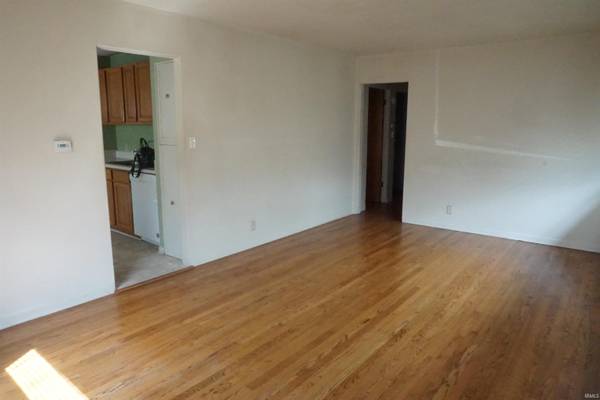 2326 UNION AVE, South Bend, IN 46615