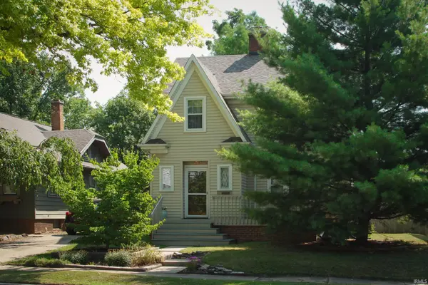 1916 Crescent AVE, Fort Wayne, IN 46805-4412