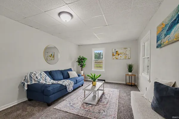 216 Ray ST, Mishawaka, IN 46544-3953
