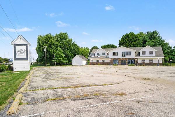 66402 State Road 19 RD, Wakarusa, IN 46573-9708