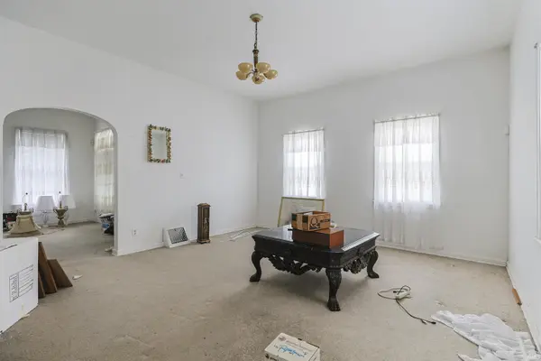 415 Lincoln WAY, South Bend, IN 46601-1115