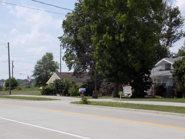 6240 Bass RD, Fort Wayne, IN 46818