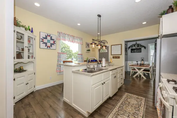 334 N 5Th ST, Decatur, IN 46733-1357