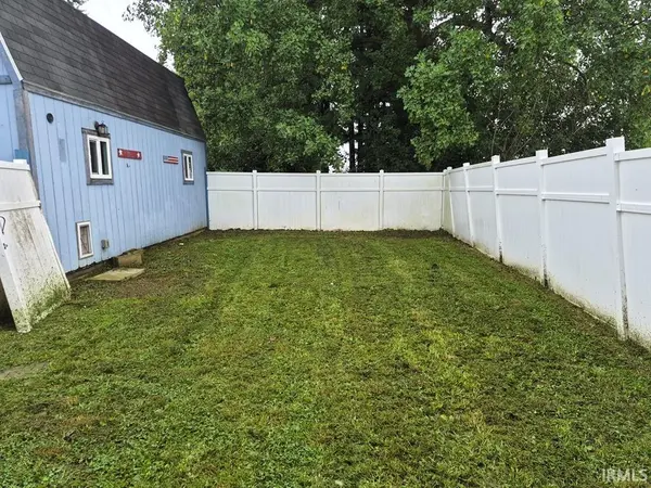 46 Teke Burton DR, Mitchell, IN 47446-7360