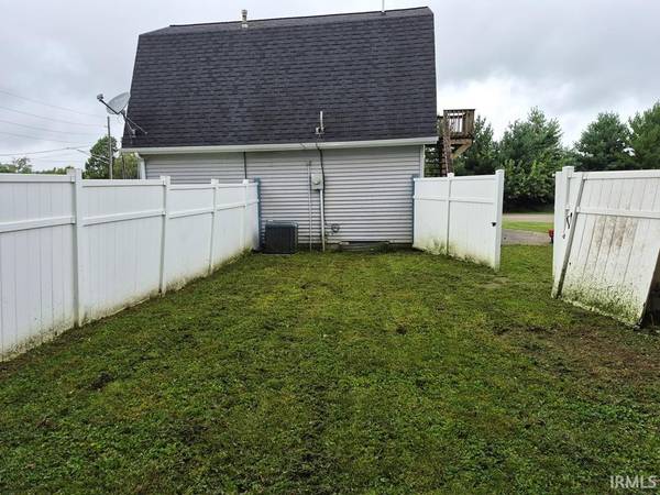 46 Teke Burton DR, Mitchell, IN 47446-7360