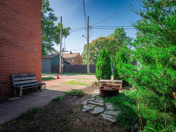527 Church ST, New Harmony, IN 47631