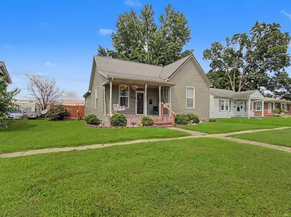 1107 E 5th ST, Mount Vernon, IN 47620