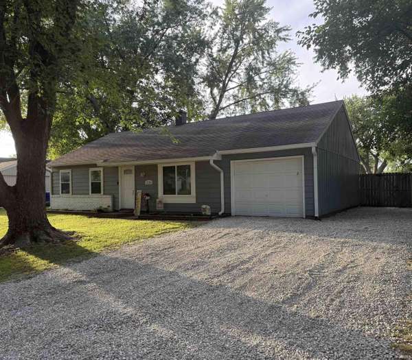 1210 Tepee DR, Kokomo, IN 46902