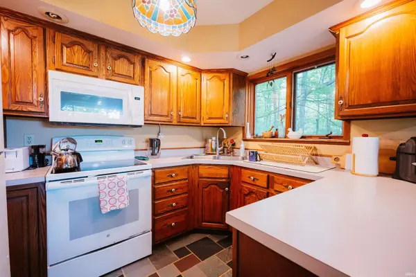 8310 N Low Gap RD, Unionville, IN 47468