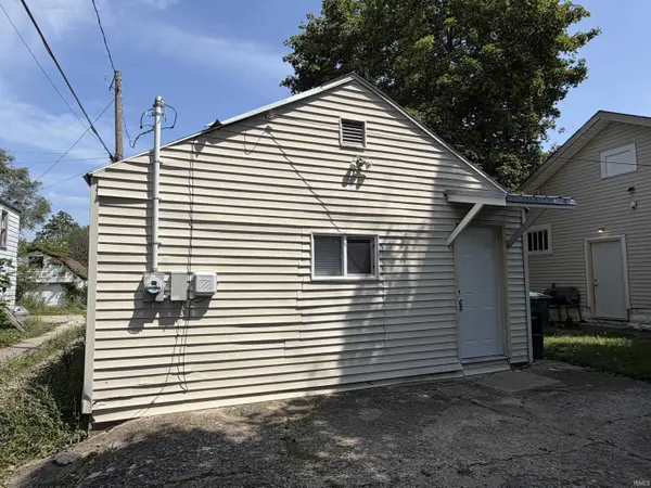 1307 S Ebright ST, Muncie, IN 47302