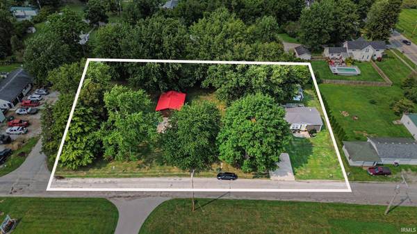 102 W Dutch ST, Wolcottville, IN 46795